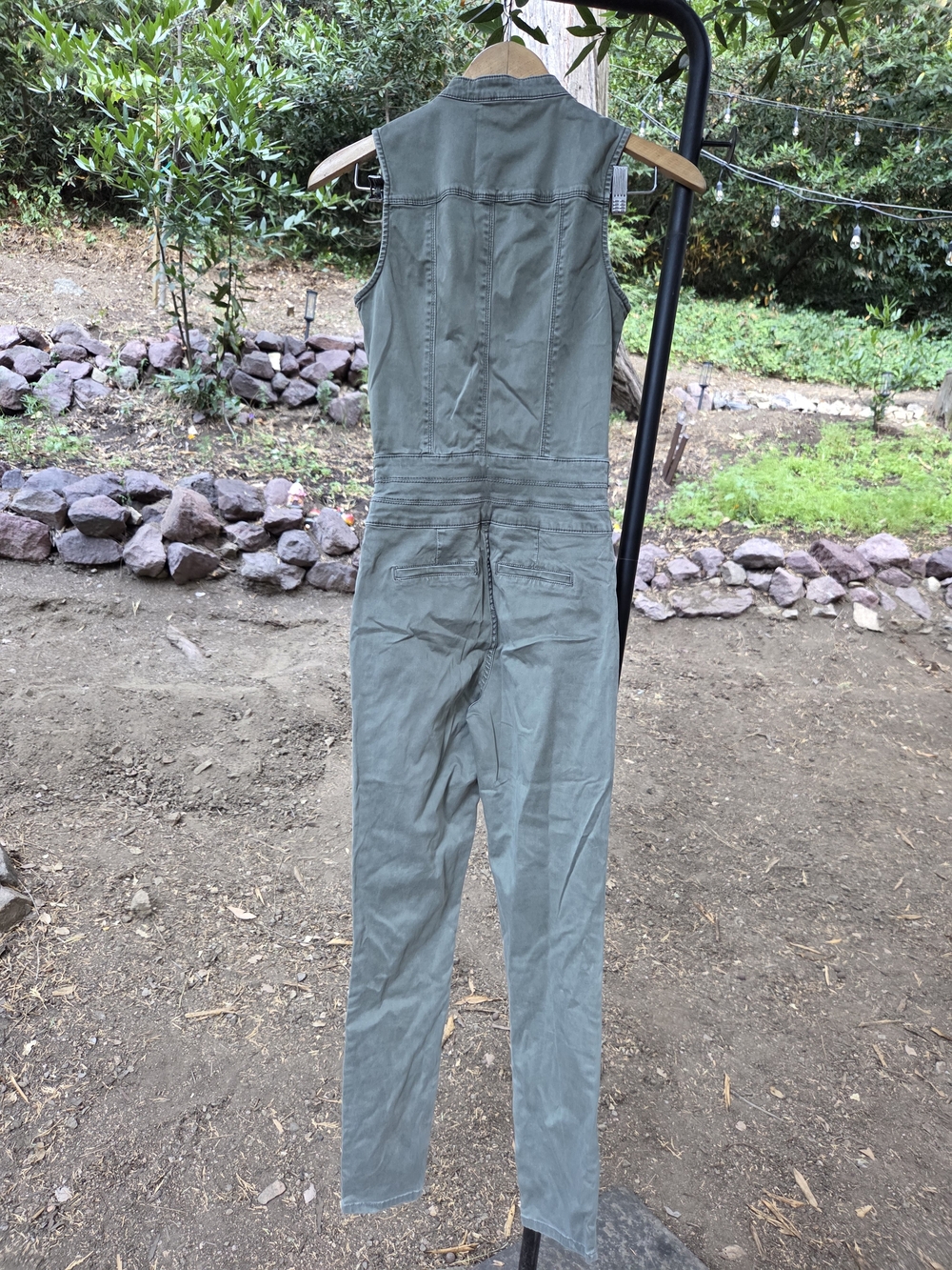 Bebe Olive Green Utility Zip-Front Jumpsuit - Picture 4 of 7